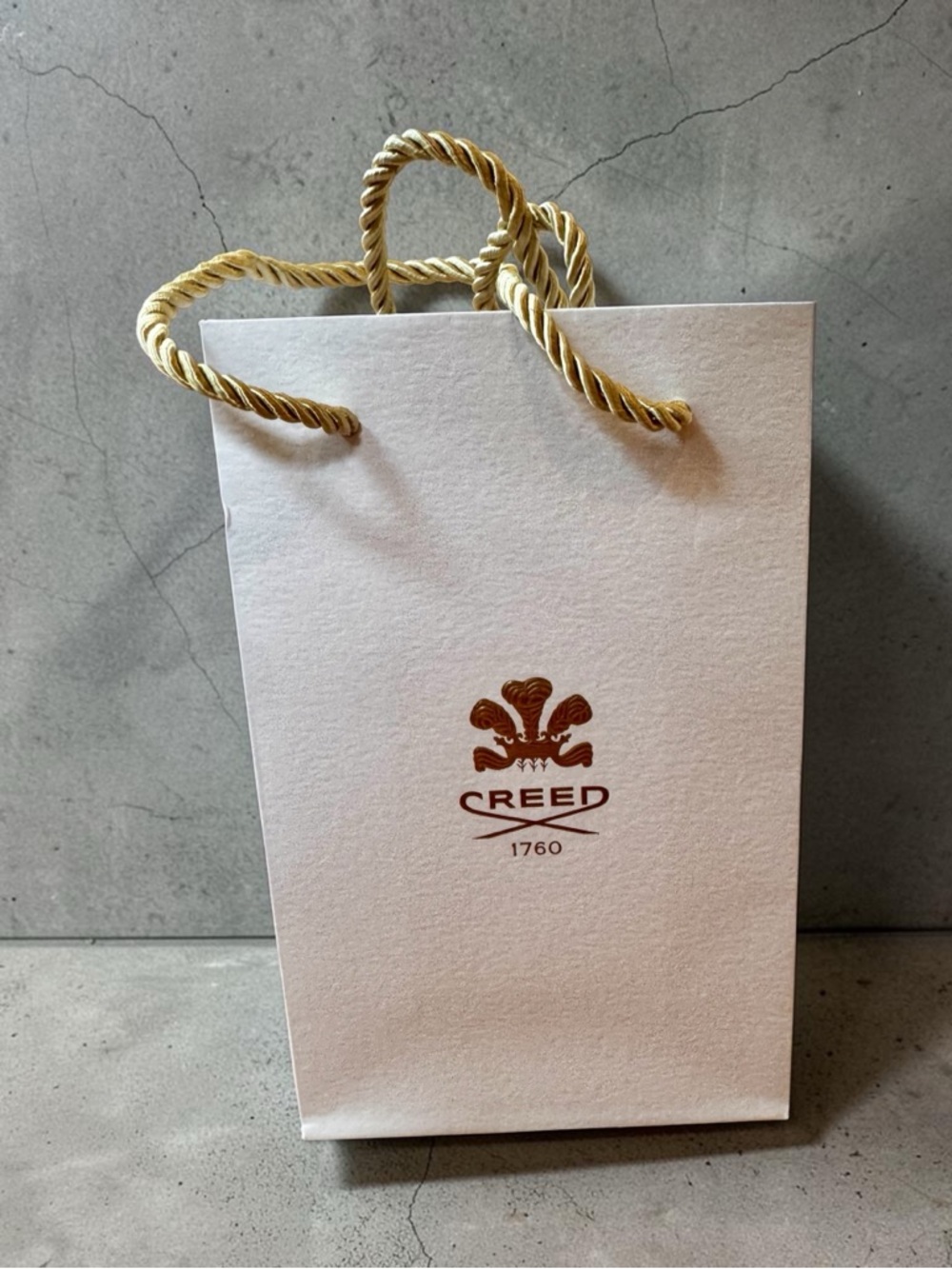 Creed White & Gold Rope-Handle Small Gift Bag Set of 3 - Picture 2 of 2